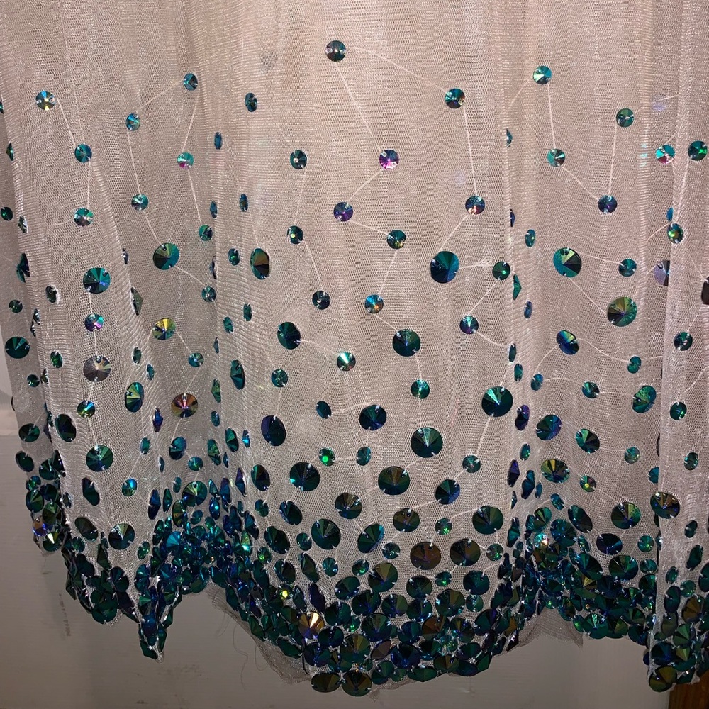 HOMECOMING/PROM DRESS - Picture 4 of 7